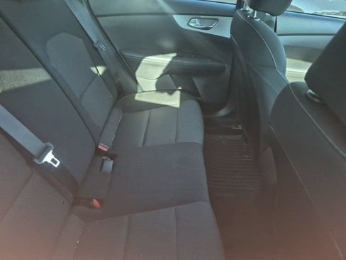Used 2024 Kia Forte LXS w/ LXS Technology Package FWD image 28