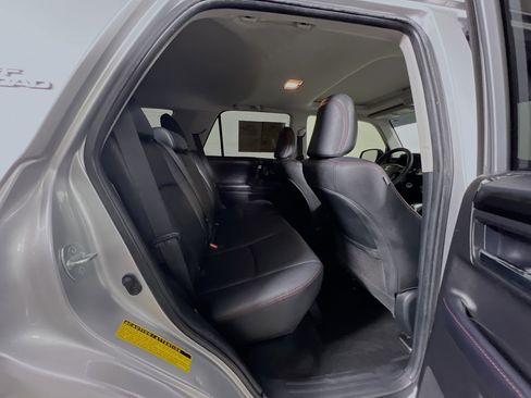 Used 2019 Toyota 4Runner TRD Off-Road Premium AWD/4WD image 33
