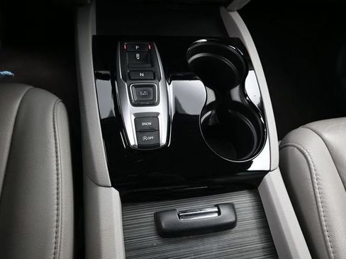 Used 2017 Honda Pilot Touring image 12