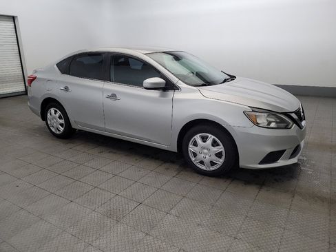 Used 2017 Nissan Sentra S image 11