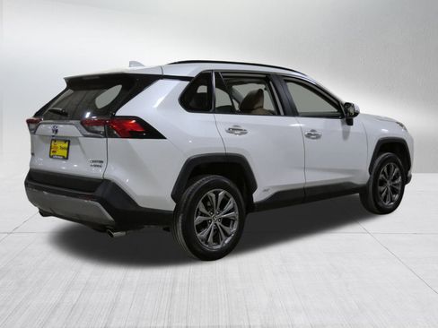 Certified 2022 Toyota RAV4 Limited image 8