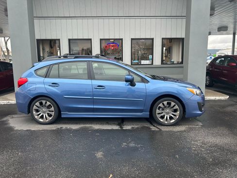 Used 2014 Subaru Impreza 2.0i Sport Premium image 25
