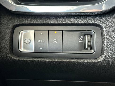 Certified 2024 GMC Acadia Elevation FWD image 37