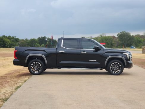 Used 2023 Toyota Tundra Limited w/ Power Package RWD image 7