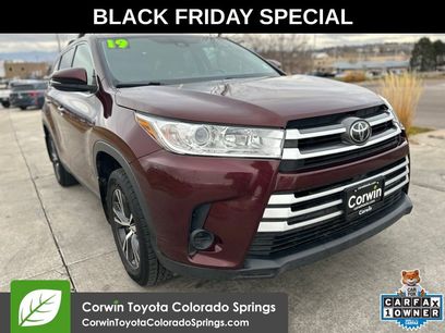 Used 2019 Toyota Highlander LE