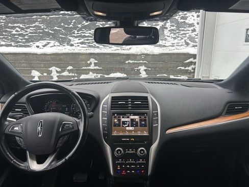 Used 2019 Lincoln MKC Reserve w/ MKC Climate Package image 10