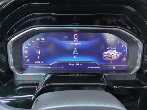 Used 2023 Chevrolet Silverado 1500 High Country w/ Technology Package image 28