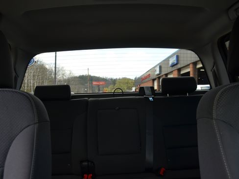 Used 2018 Chevrolet Silverado 1500 LT w/ All Star Edition image 28