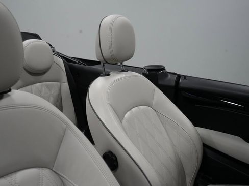 Used 2023 MINI Cooper S image 32