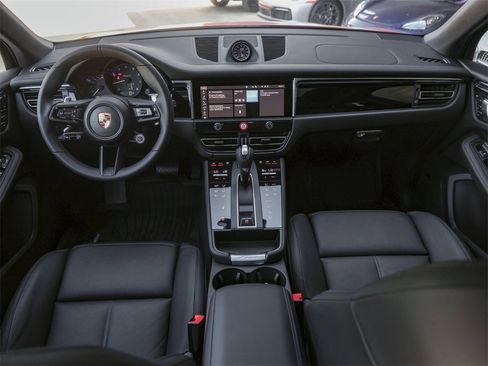 New 2026 Porsche Macan Turbo image 35