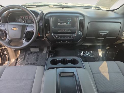Used 2019 Chevrolet Silverado 1500 Custom w/ Custom Convenience Package AWD/4WD image 10