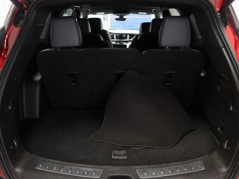 Used 2024 Buick Enclave Premium AWD/4WD image 14