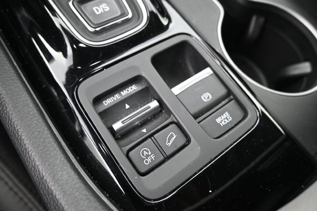 Used 2025 Honda Pilot EX-L image 36