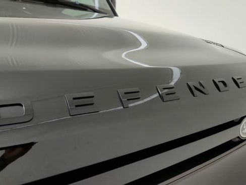 Used 2024 Land Rover Defender 110 X-Dynamic SE AWD/4WD image 28