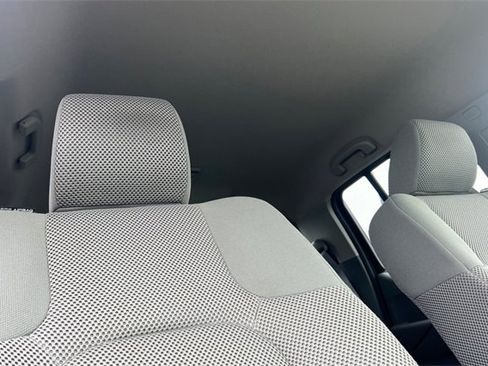 Used 2015 Nissan Frontier SV w/ SV Value Truck Package image 19