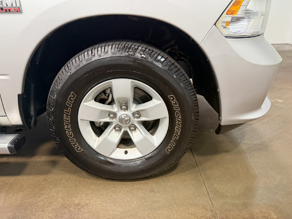 Used 2017 RAM 1500 Express RWD image 87
