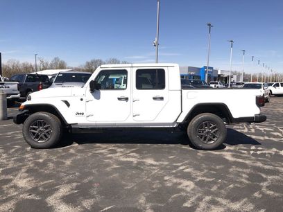 New 2026 Jeep Gladiator Sport