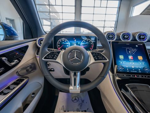 New 2026 Mercedes-Benz GLC 300 4MATIC image 9