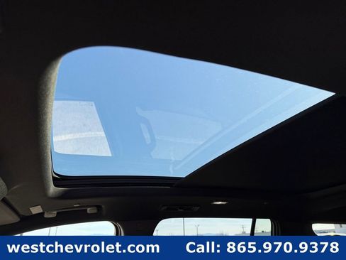 New 2026 Chevrolet Traverse RS image 25