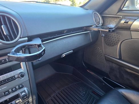 Used 2006 Porsche Cayman S image 13