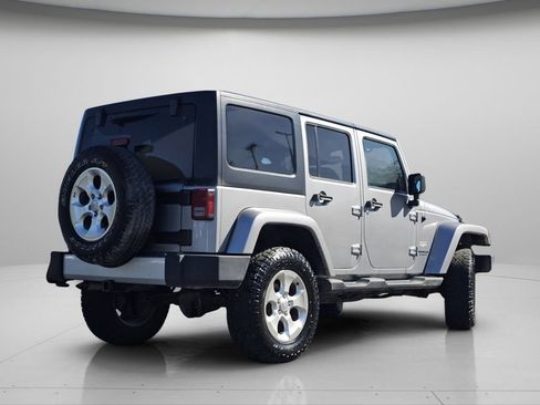 Used 2013 Jeep Wrangler Unlimited Sahara AWD/4WD image 23