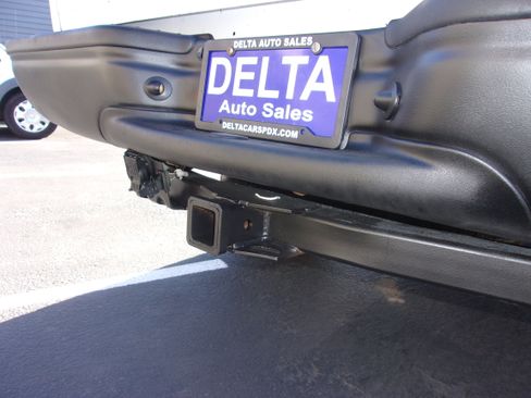 Used 2006 Ford F350 XL image 9