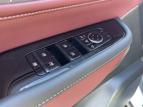 New 2026 INFINITI QX80 Autograph w/ Premium Cargo Package image 9