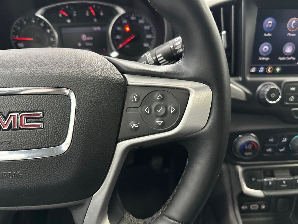 Used 2024 GMC Terrain SLT AWD/4WD image 28