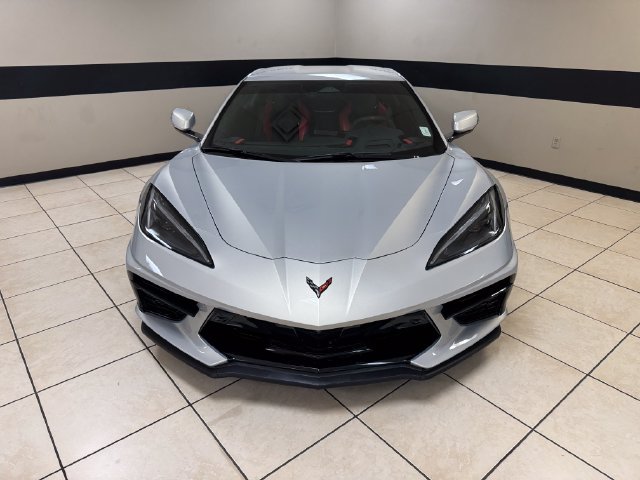 Used 2024 Chevrolet Corvette Stingray Preferred Cpe w/ Z51 Performance Package RWD image 2