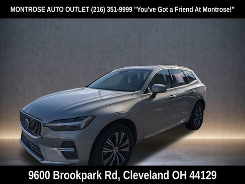 Used 2022 Volvo XC60 B5 Inscription image 24