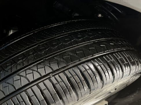 Used 2025 Ford Explorer ST-Line w/ Premium Package image 45