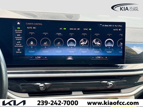 Used 2023 BMW X7 xDrive40i w/ M Sport Package image 37