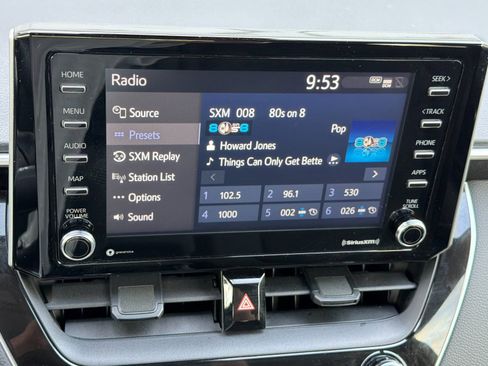 Used 2021 Toyota Corolla LE FWD image 16