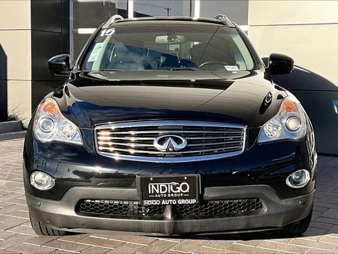 Used 2015 INFINITI QX50 Journey w/ Premium Package image 2