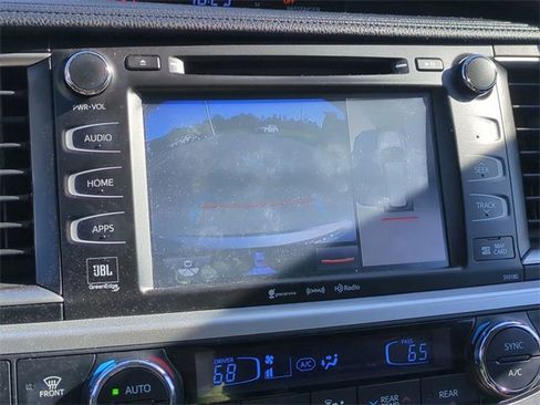 Used 2018 Toyota Highlander Limited Platinum image 20