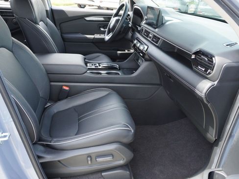 Used 2024 Honda Pilot Elite image 14