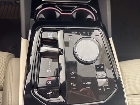 New 2026 BMW 530i xDrive w/ M Sport Package AWD/4WD image 20