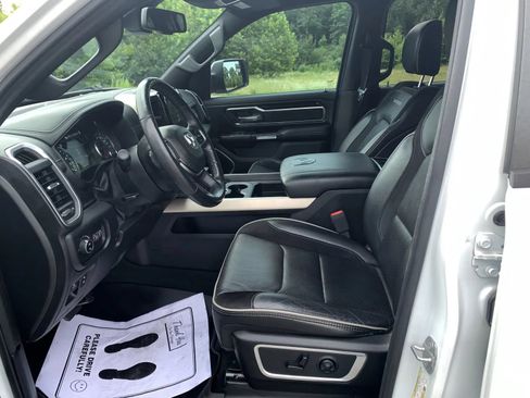 Used 2019 RAM 1500 Laramie w/ Sport Appearance Package AWD/4WD image 29