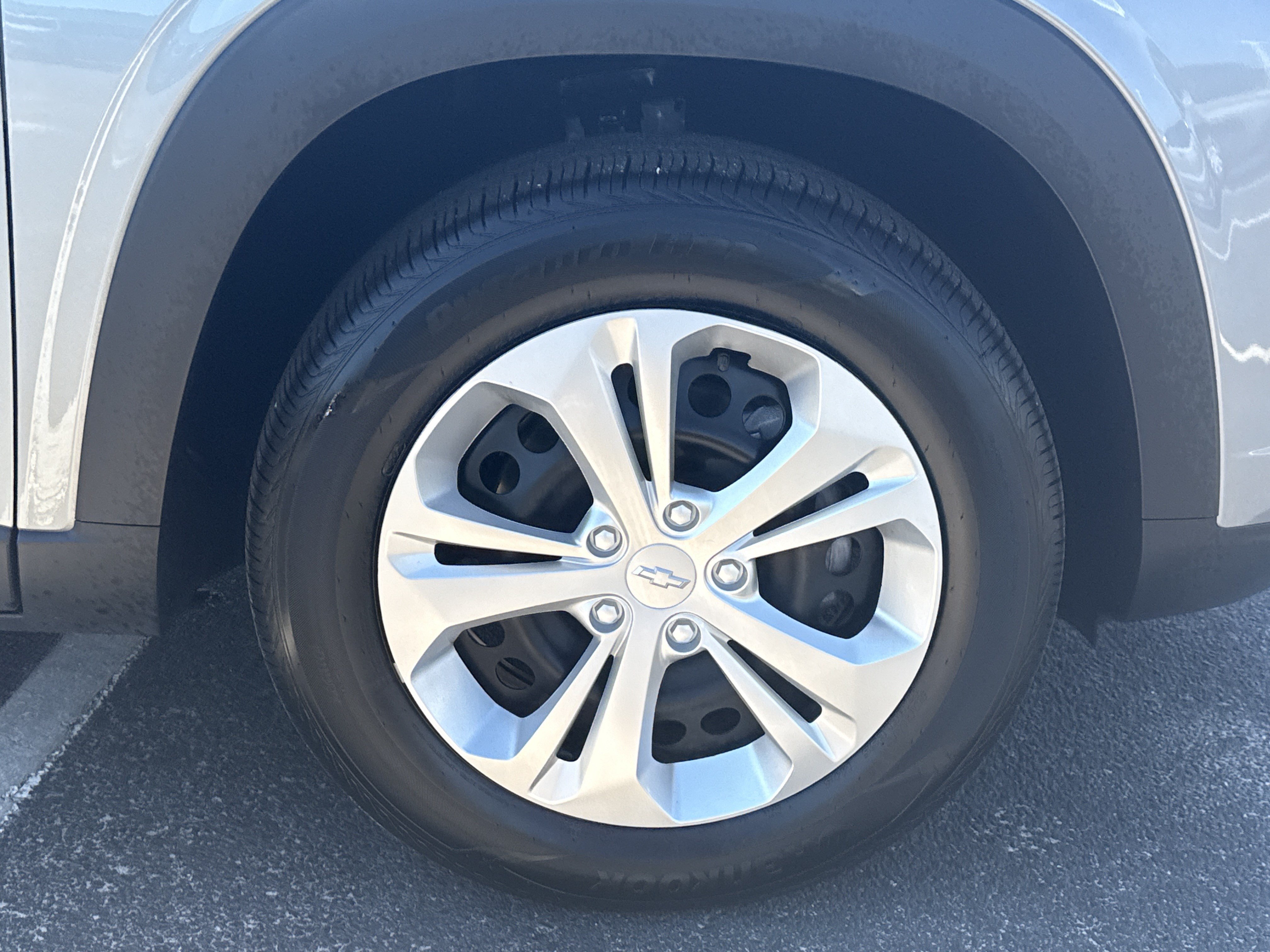 Used 2026 Chevrolet Trax LS FWD image 13