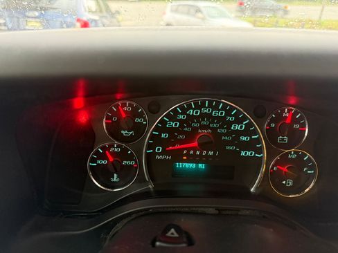 Used 2019 GMC Savana 3500 Extended w/ Driver Convenience Package image 10