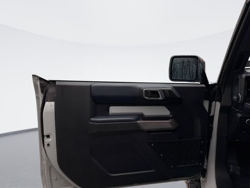 Used 2023 Ford Bronco Outer Banks image 19