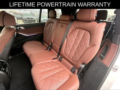 Used 2025 BMW X7 xDrive40i w/ M Sport Package image 30
