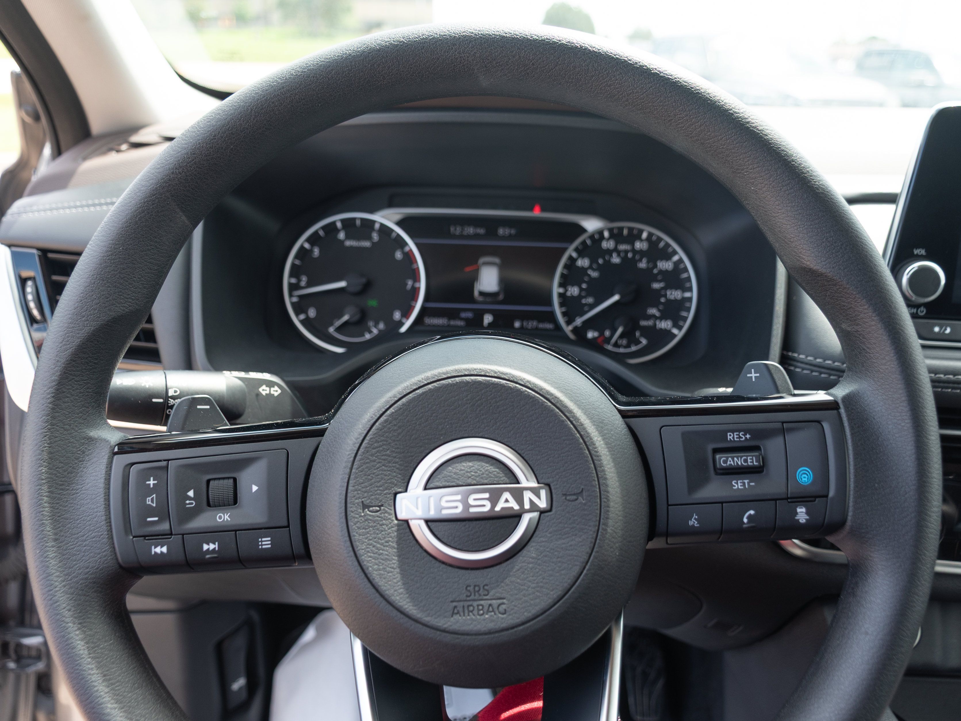 Used 2022 Nissan Rogue SV AWD/4WD image 11