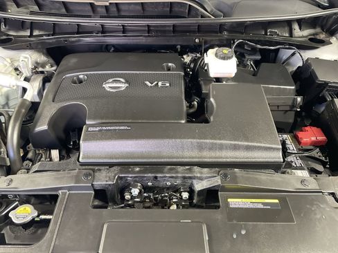 Used 2023 Nissan Murano SV image 11