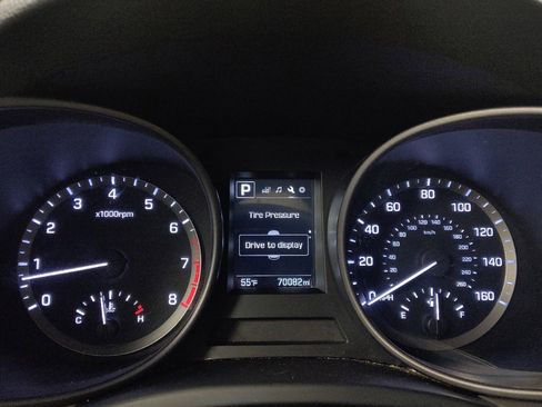 Used 2017 Hyundai Santa Fe Sport image 23