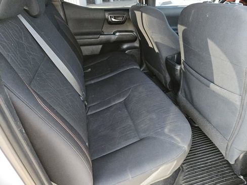 Used 2019 Toyota Tacoma TRD Off-Road image 35