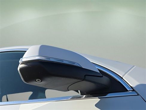 Used 2022 GMC Acadia Denali w/ Denali Technology Package image 18