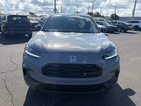 Certified 2025 Honda HR-V Sport image 2