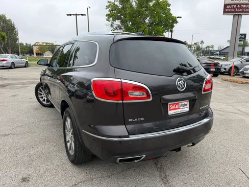 Used 2017 Buick Enclave Leather FWD image 5