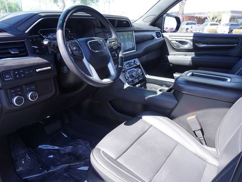 Certified 2021 GMC Yukon Denali w/ Denali Premium Package image 18